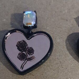 181- Gothic Mirrored Rose Heart Dangles